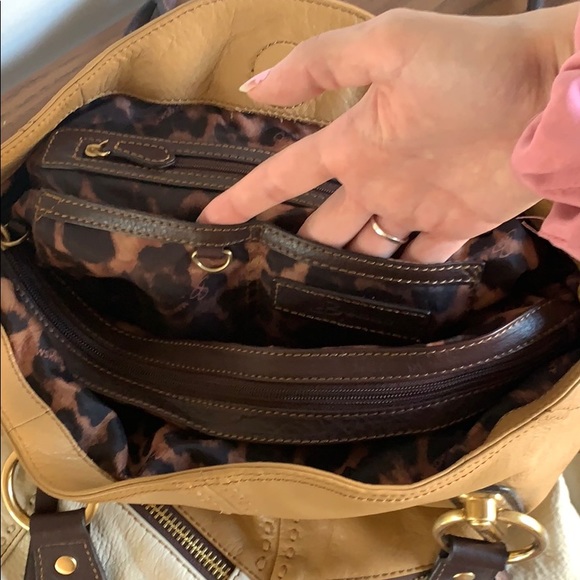 B MAKOWSKY purse/bag - GENUINE LEATHER! - Picture 4 of 5